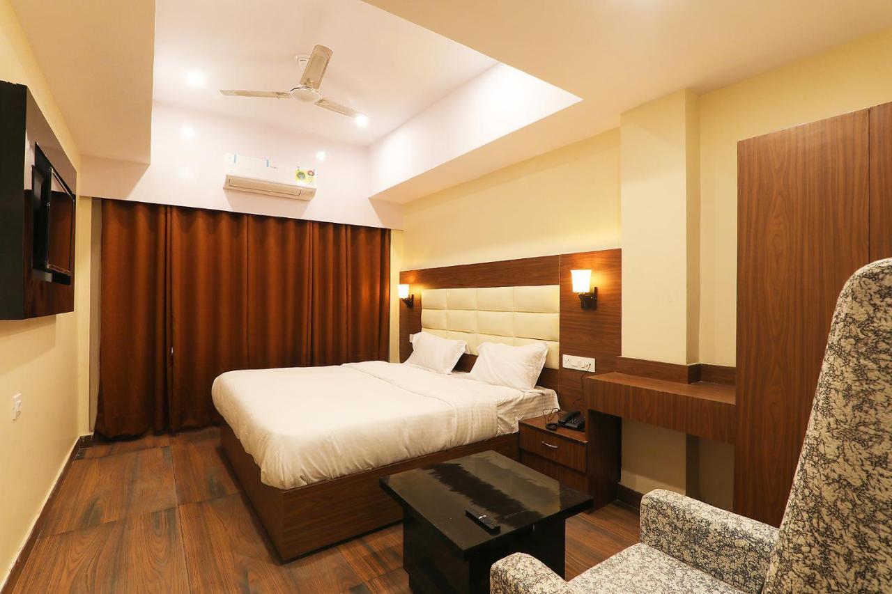 Fabhotel Blueark Лакнау Екстериор снимка