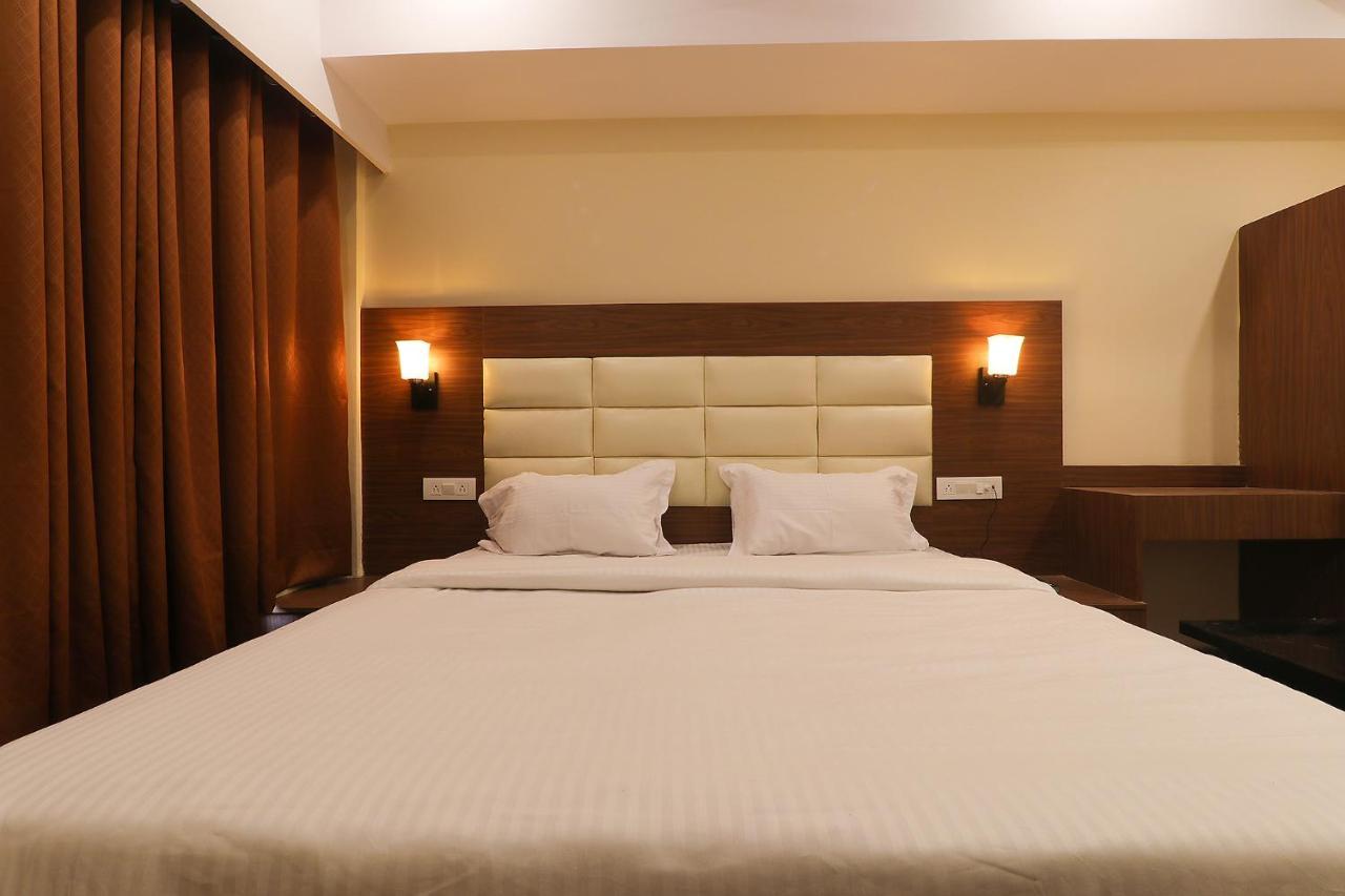 Fabhotel Blueark Лакнау Екстериор снимка